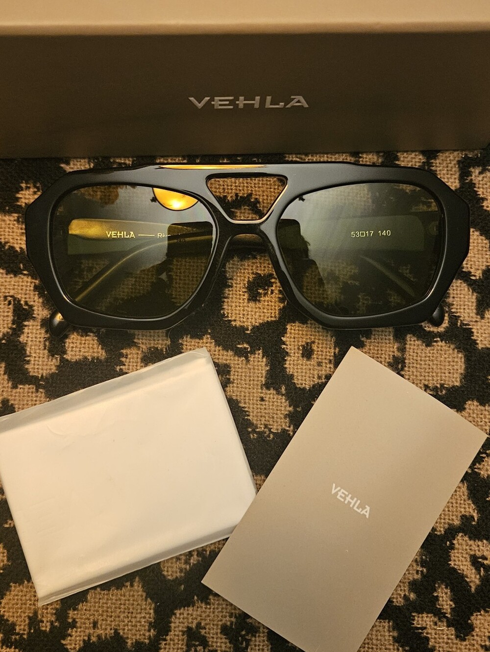 VEHLA Black Sunglasses with Green Lenses